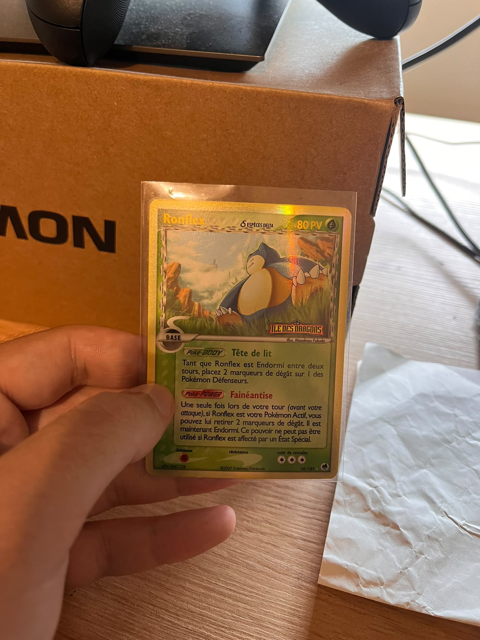 Live Whatnot sans Cardcastr — carte tenue à la main